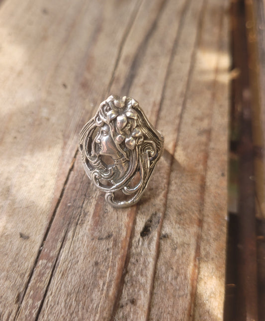Sterling silver art nouveau woman ring