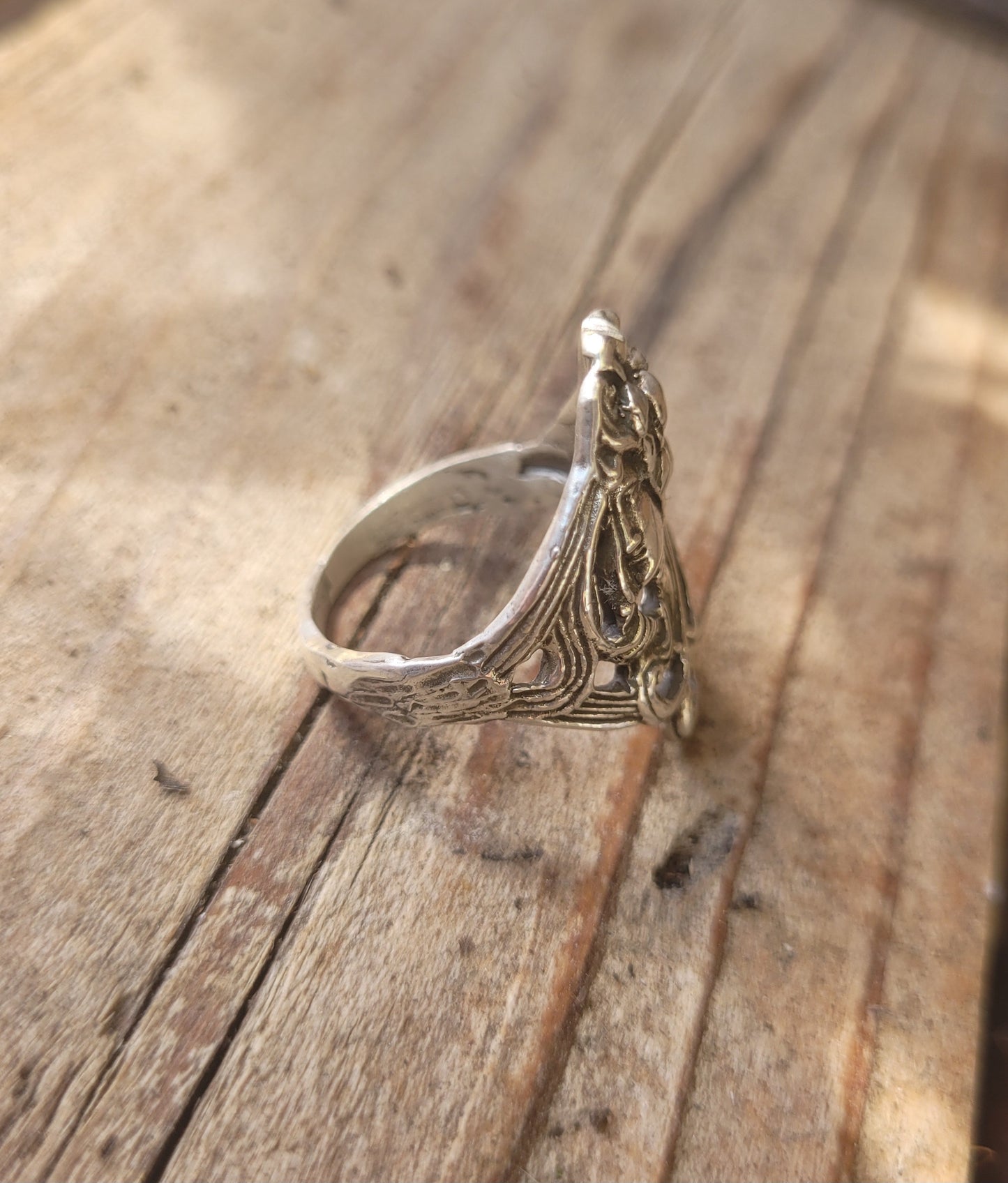 Sterling silver art nouveau woman ring