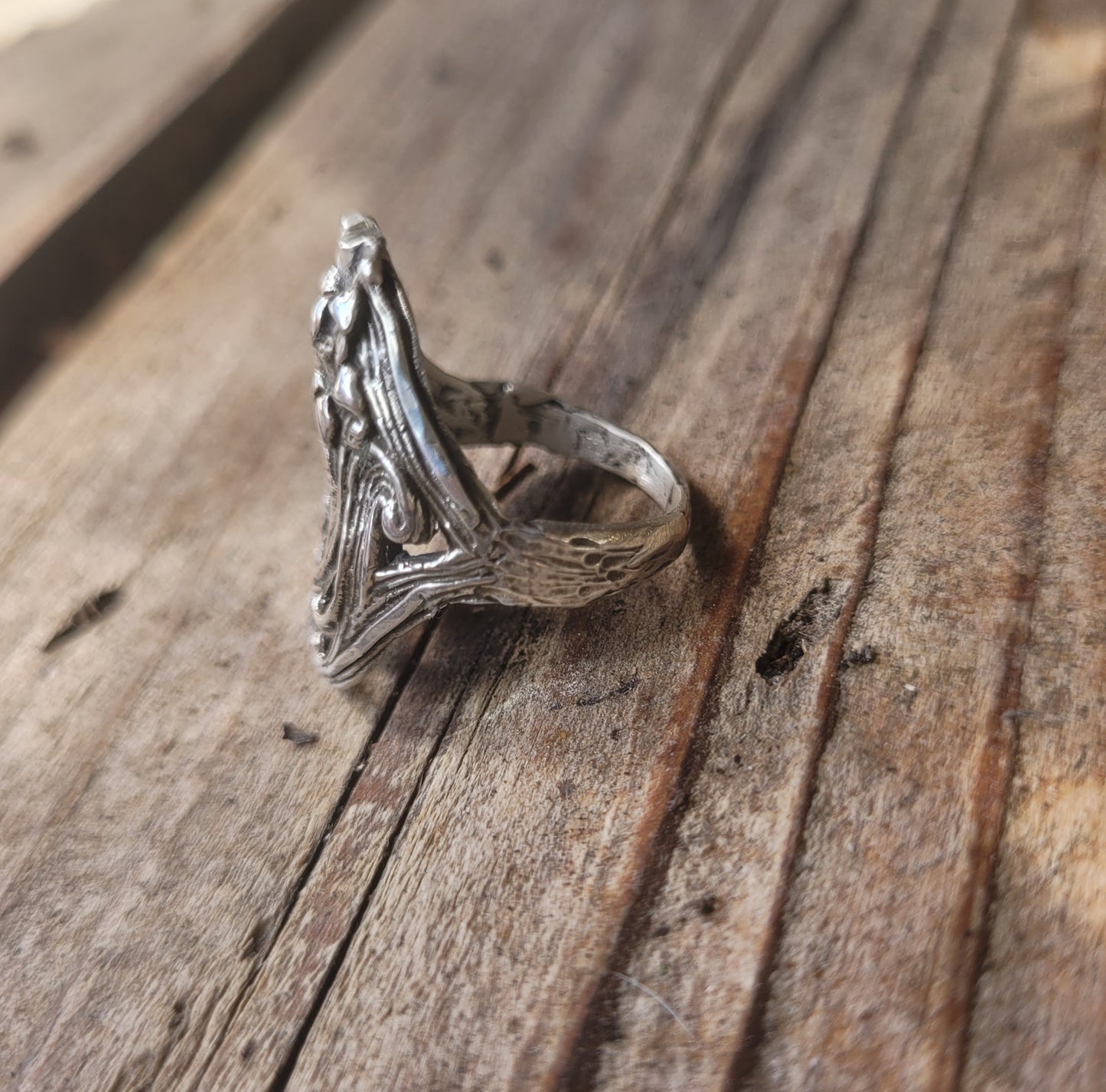 Sterling silver art nouveau woman ring